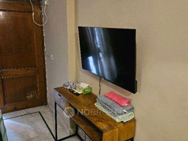 Flat for rent in Deri