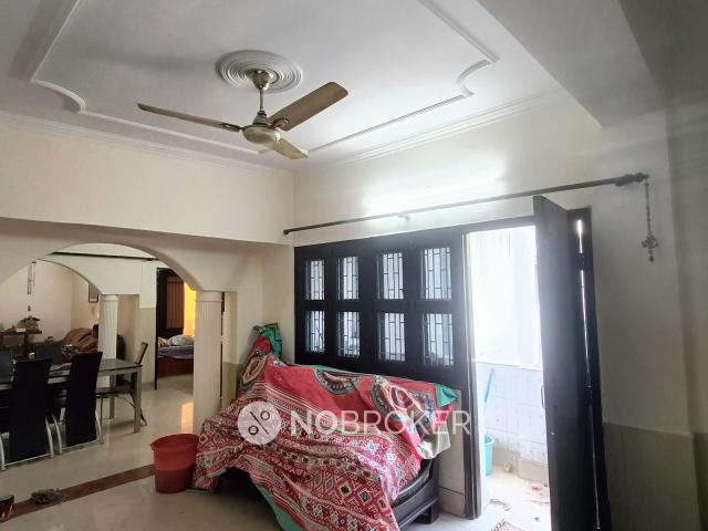 Flat for rent in West Delhi, Deri