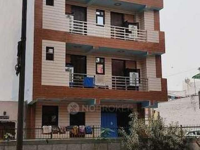 Flat for sale in South West Delhi, Deri