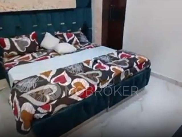 Flat for sale in West Delhi, Deri