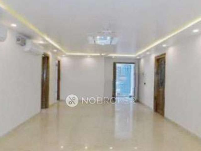 Flat for rent in Deri
