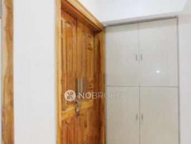 Flat for rent in Deri
