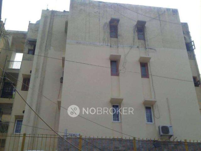 Flat for rent in Deri