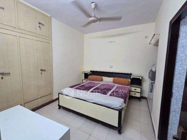 Flat for rent in Deri