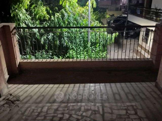Flat for rent in West Delhi, Deri