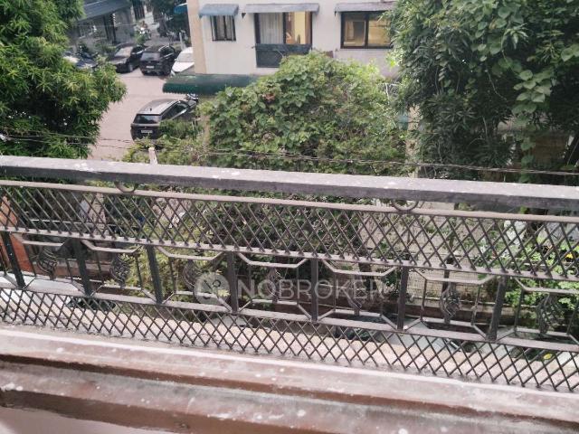 Flat for rent in North West Delhi, Deri