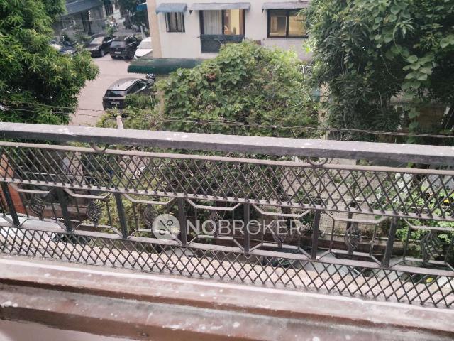 Flat for sale in North West Delhi, Deri