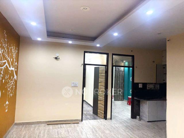 Flat for sale in West Delhi, Deri