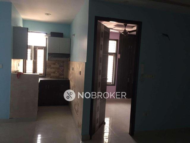 Flat for sale in West Delhi, Deri