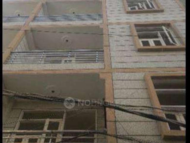 Flat for rent in Deri