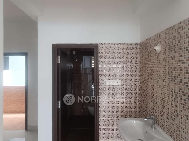 Flat for sale in Survey Colony, Hyderabad