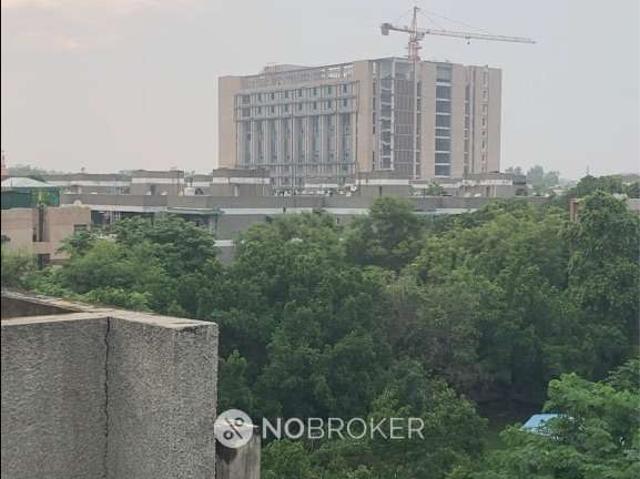 Flat for rent in West Delhi, Deri