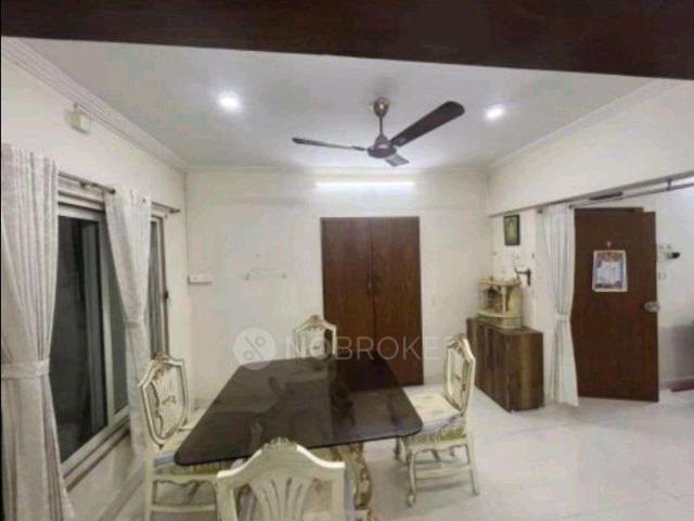 Flat for rent in Kapurbawadi, Thane