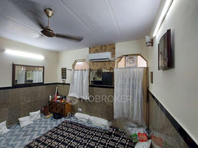 Flat for sale in Old Delhi, Delhi