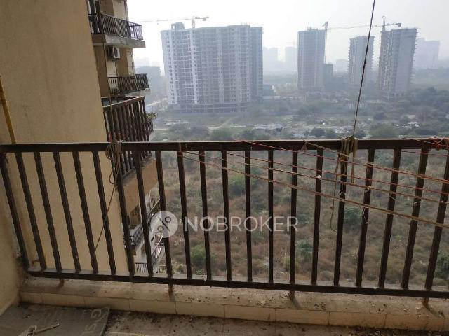 Flat for sale in Antriksh Golf City, Noida