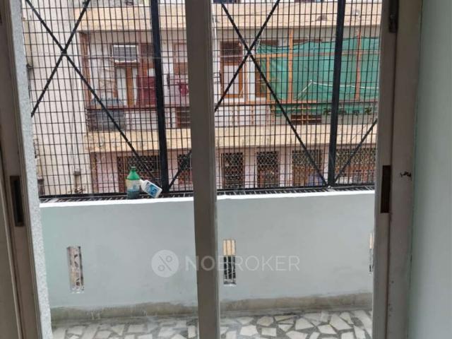 Flat for rent in South Delhi, Deri