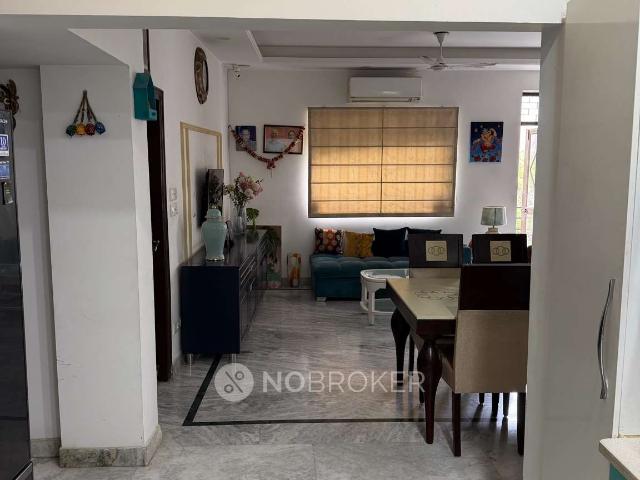 Flat for rent in South Delhi, Deri