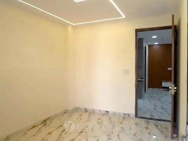 Flat for sale in South West Delhi, Deri