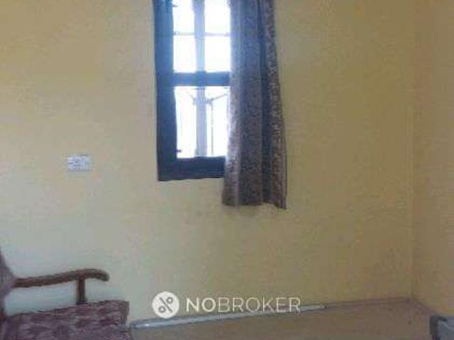 Flat for rent in East Delhi, Deri