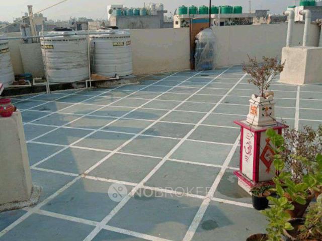 Flat for sale in West Delhi, Deri