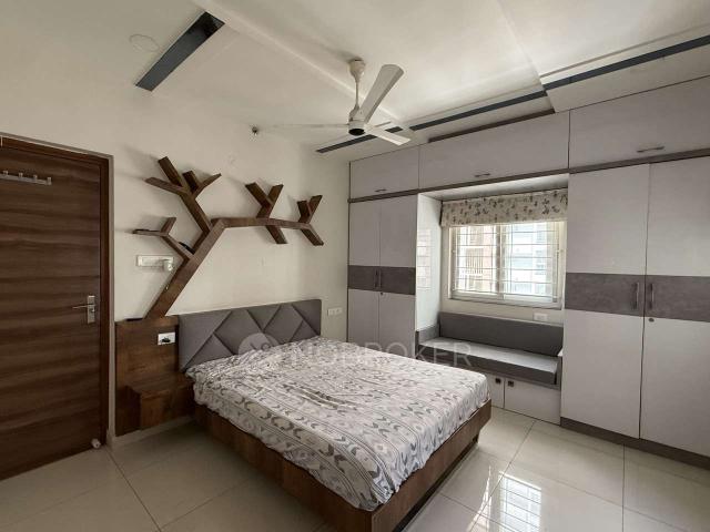 Flat for rent in Ranga Reddy, Narsingi
