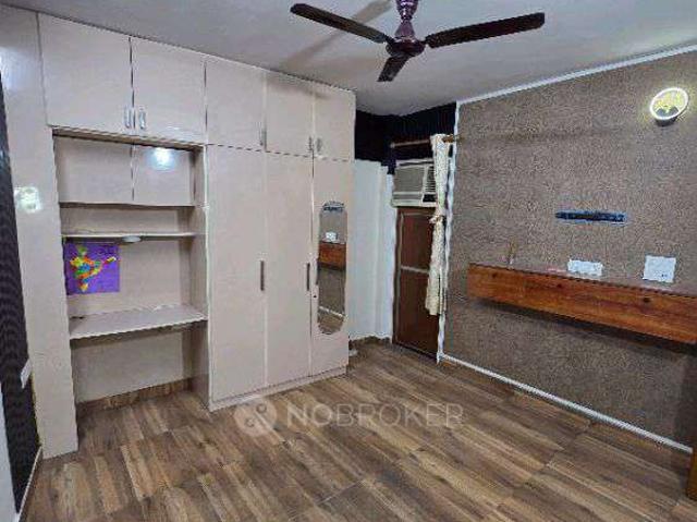 Flat for rent in South Delhi, Deri