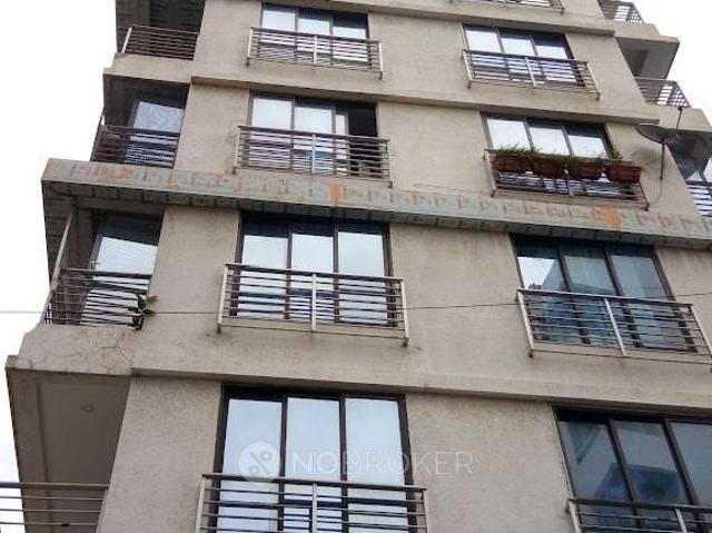 Flat for sale in Khar, Mumbai