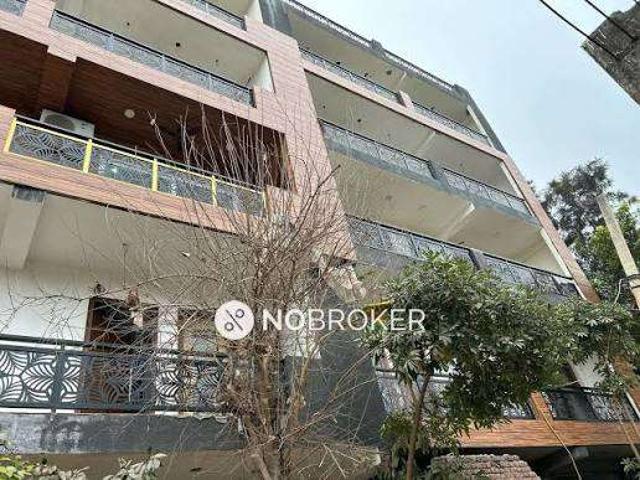 Flat for rent in Deri