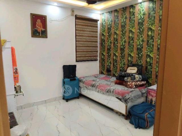 Flat for sale in South West Delhi, Deri