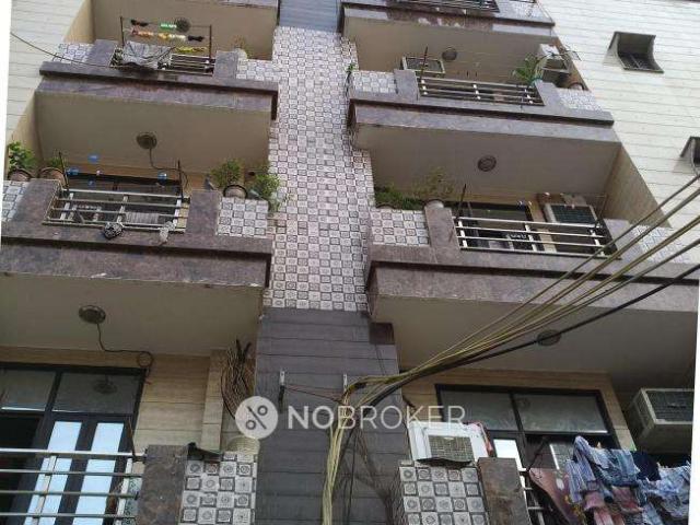Flat for sale in South West Delhi, Deri