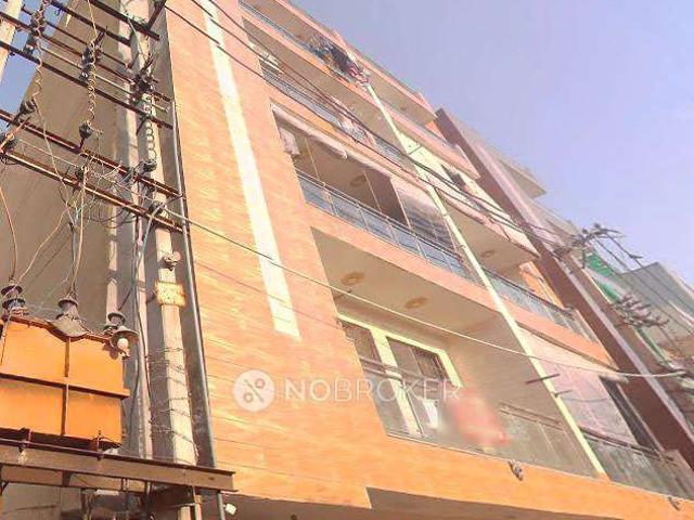 Flat for sale in North Delhi, Deri