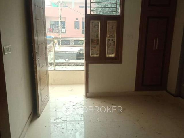 Flat for sale in South West Delhi, Deri
