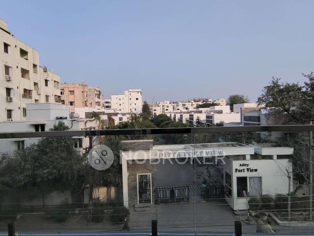 Flat for rent in Ranga Reddy, Narsingi