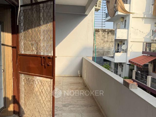 Flat for rent in Hariana
