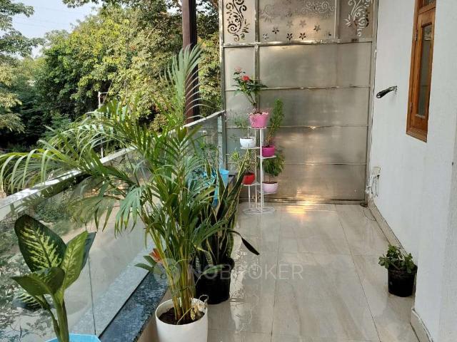 Flat for rent in Hariana