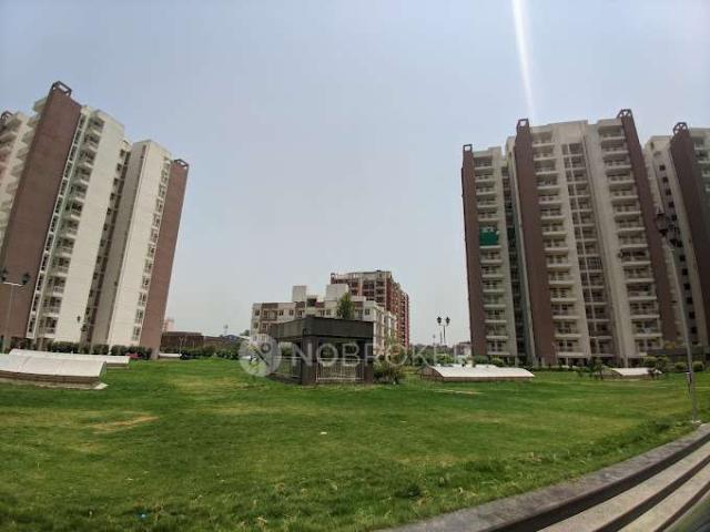 Flat for rent in Hariana