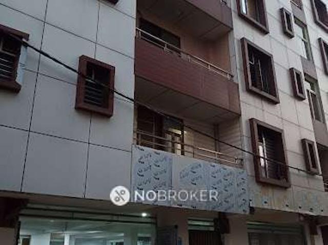 Flat for sale in West Delhi, Deri