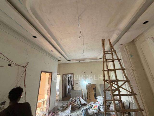 Flat for sale in West Delhi, Deri