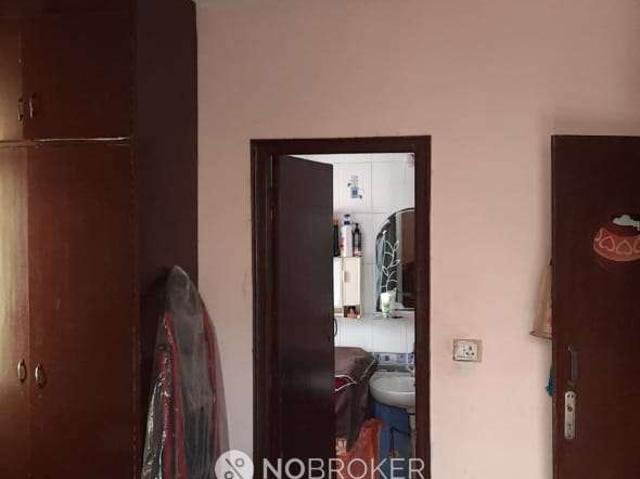 Flat for sale in South Delhi, Deri