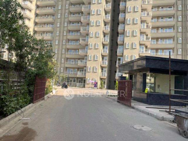 Flat for rent in Hariana