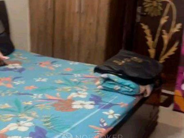 Flat for sale in West Delhi, Deri