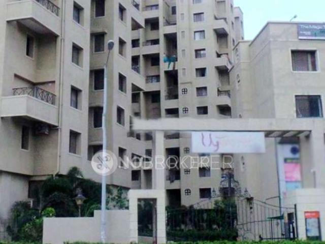 Flat for sale in Balewadi High Street, Pune