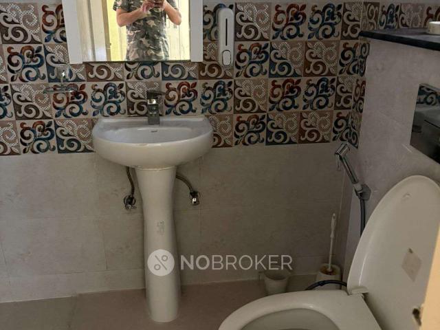 Flat for rent in Hariana