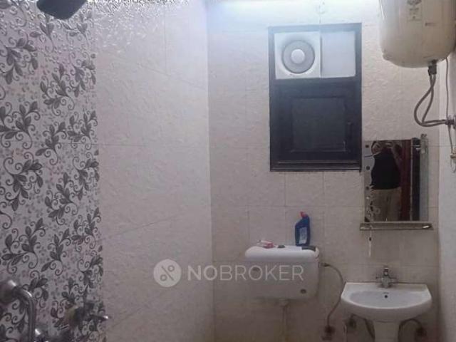 Flat for rent in Deri