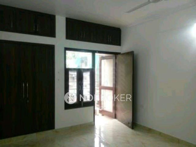 Flat for rent in West Delhi, Deri