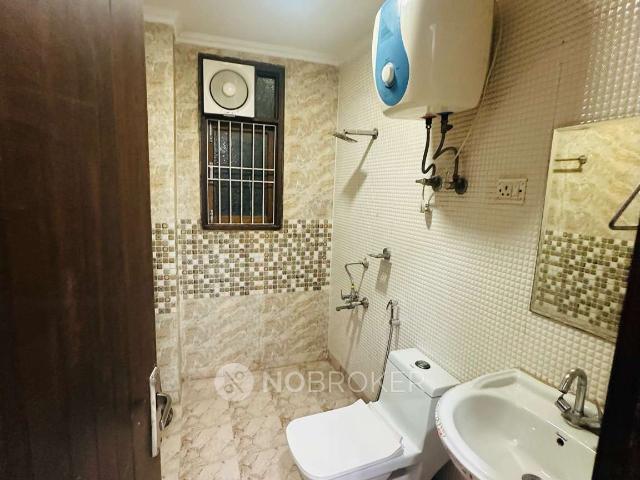 Flat for rent in South Delhi, Deri
