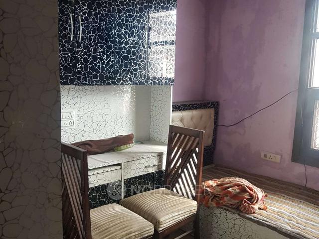 Flat for rent in North West Delhi, Deri
