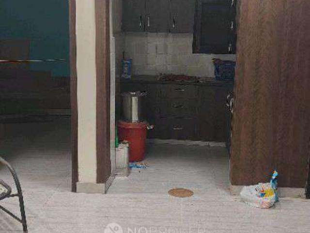 Flat for sale in South West Delhi, Deri