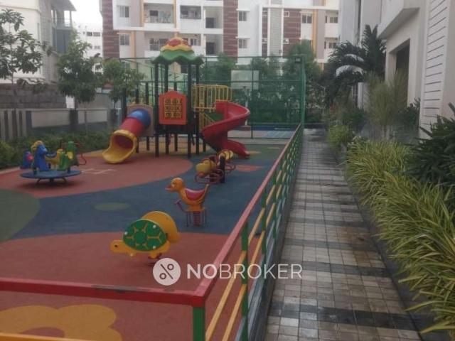 Flat for sale in Ranga Reddy, Narsingi