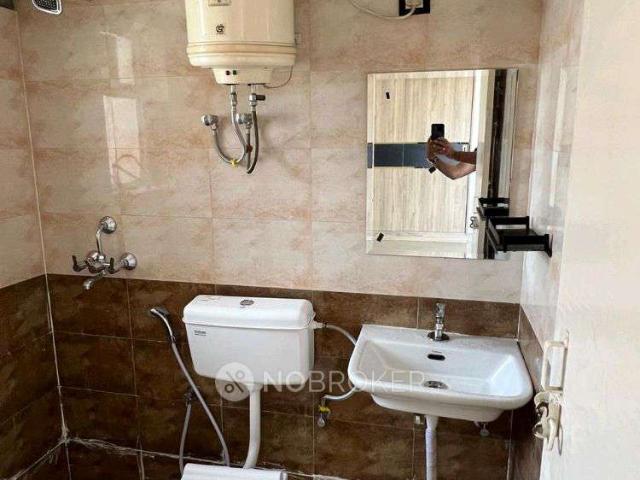 Flat for rent in Hariana